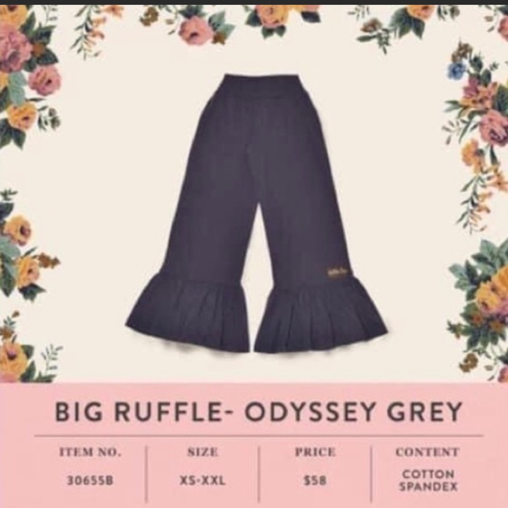 Brand New w/tags Matilda Jane Big Ruffle pants!!